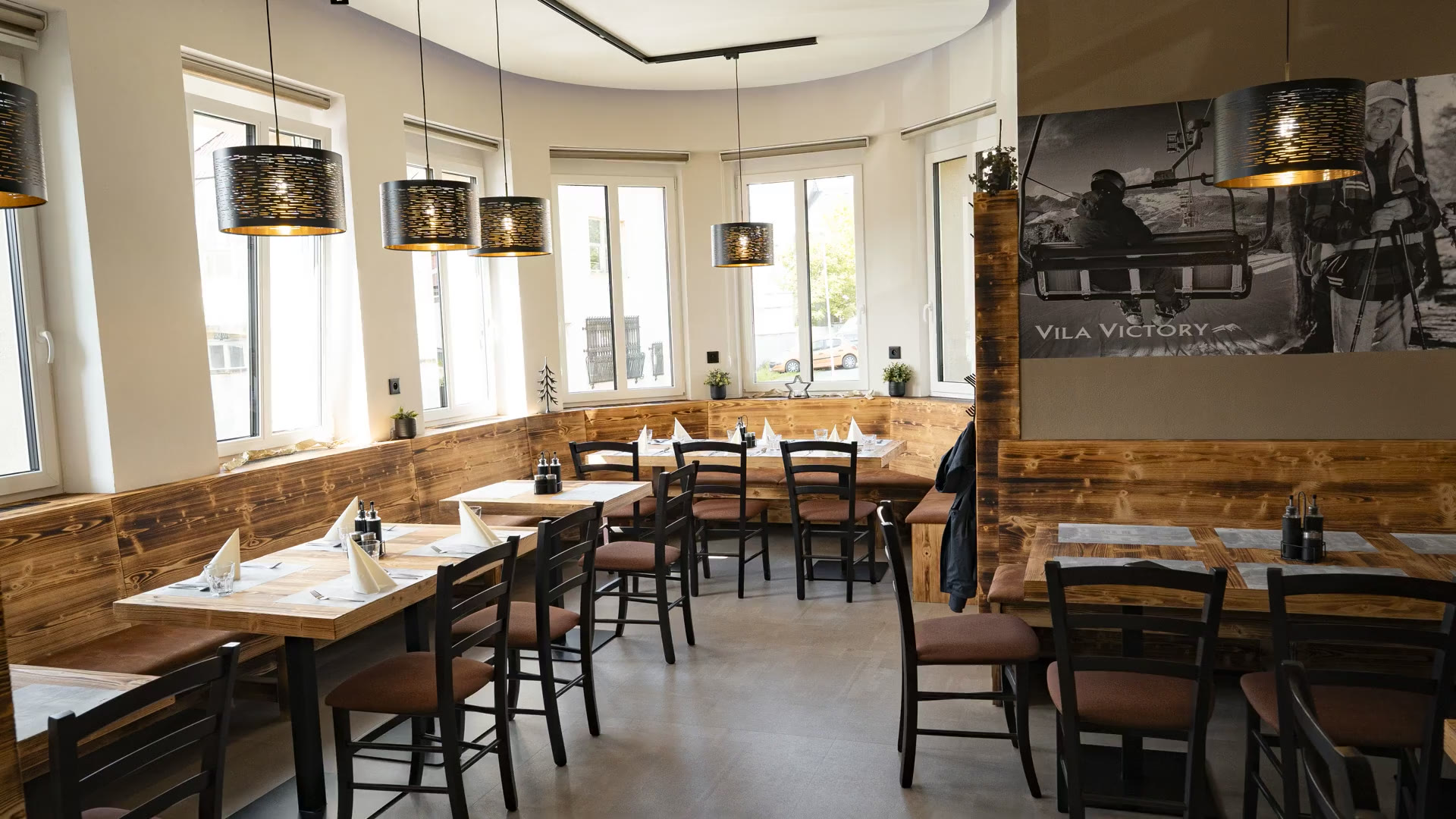 Restaurace